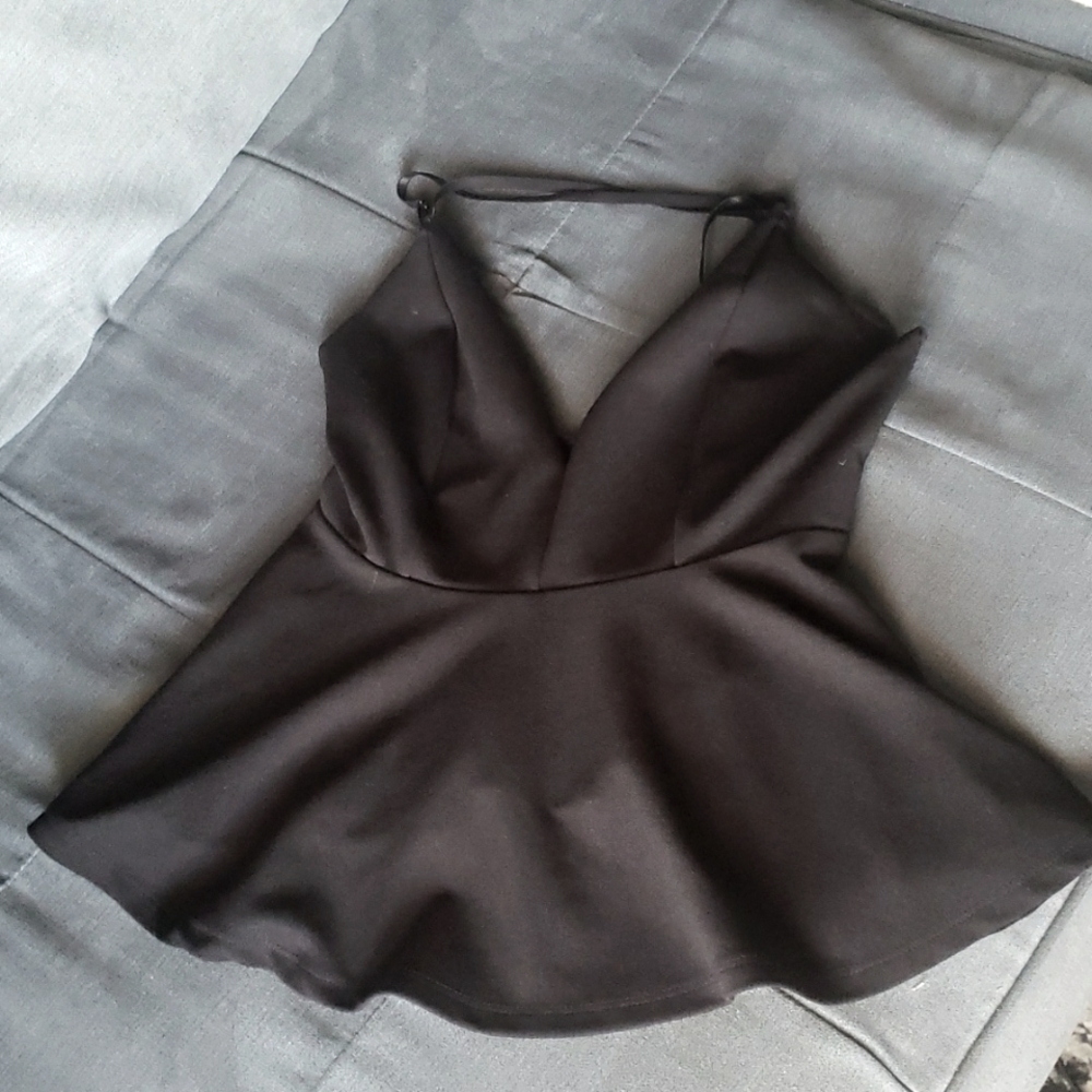BLACK PEPLUM TOP